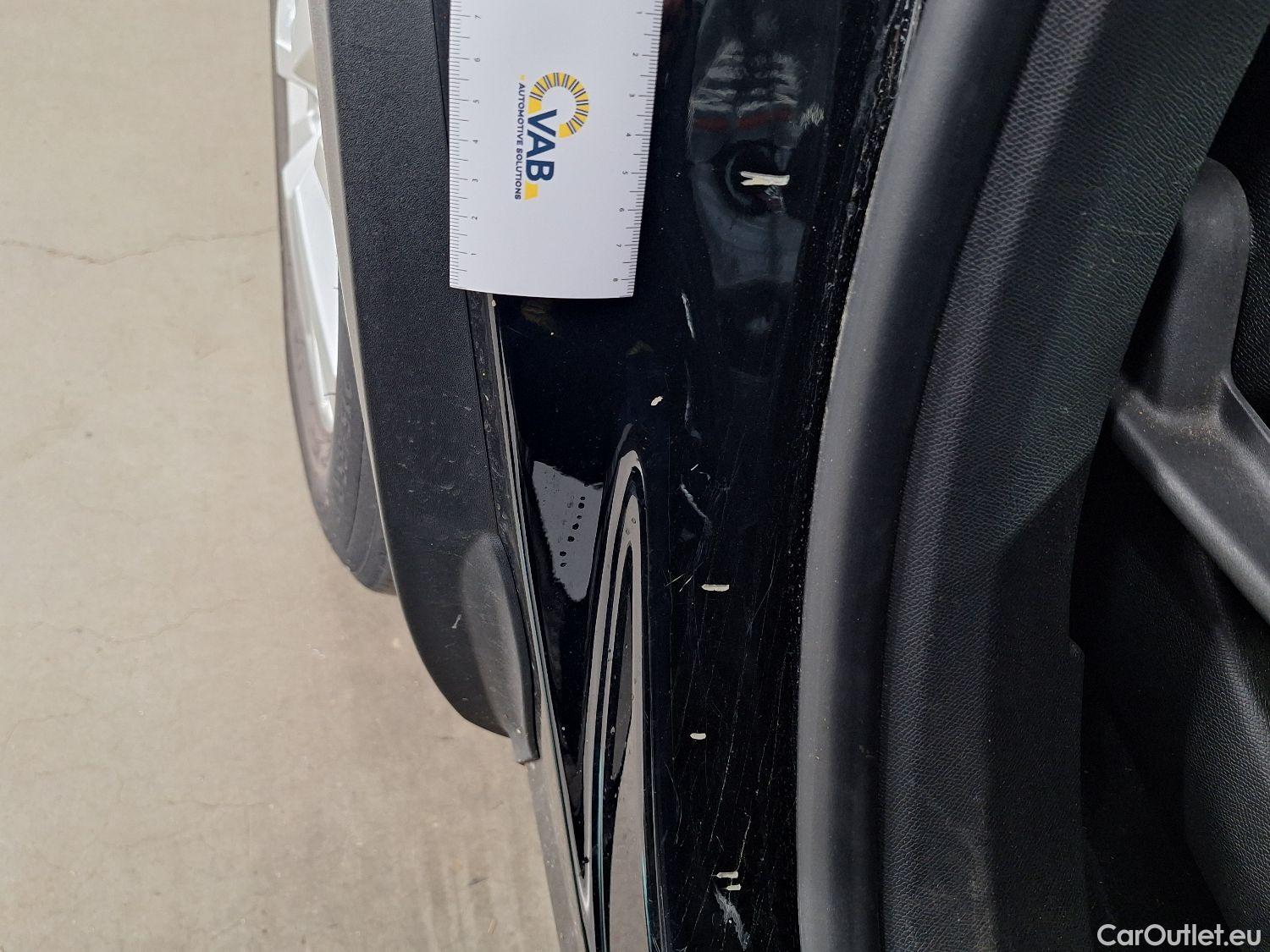  Peugeot  5008 Peugeot,  '16, Peugeot  1.5 BlueHDi 96kW S&S EAT8 Active 5d 7pl #21