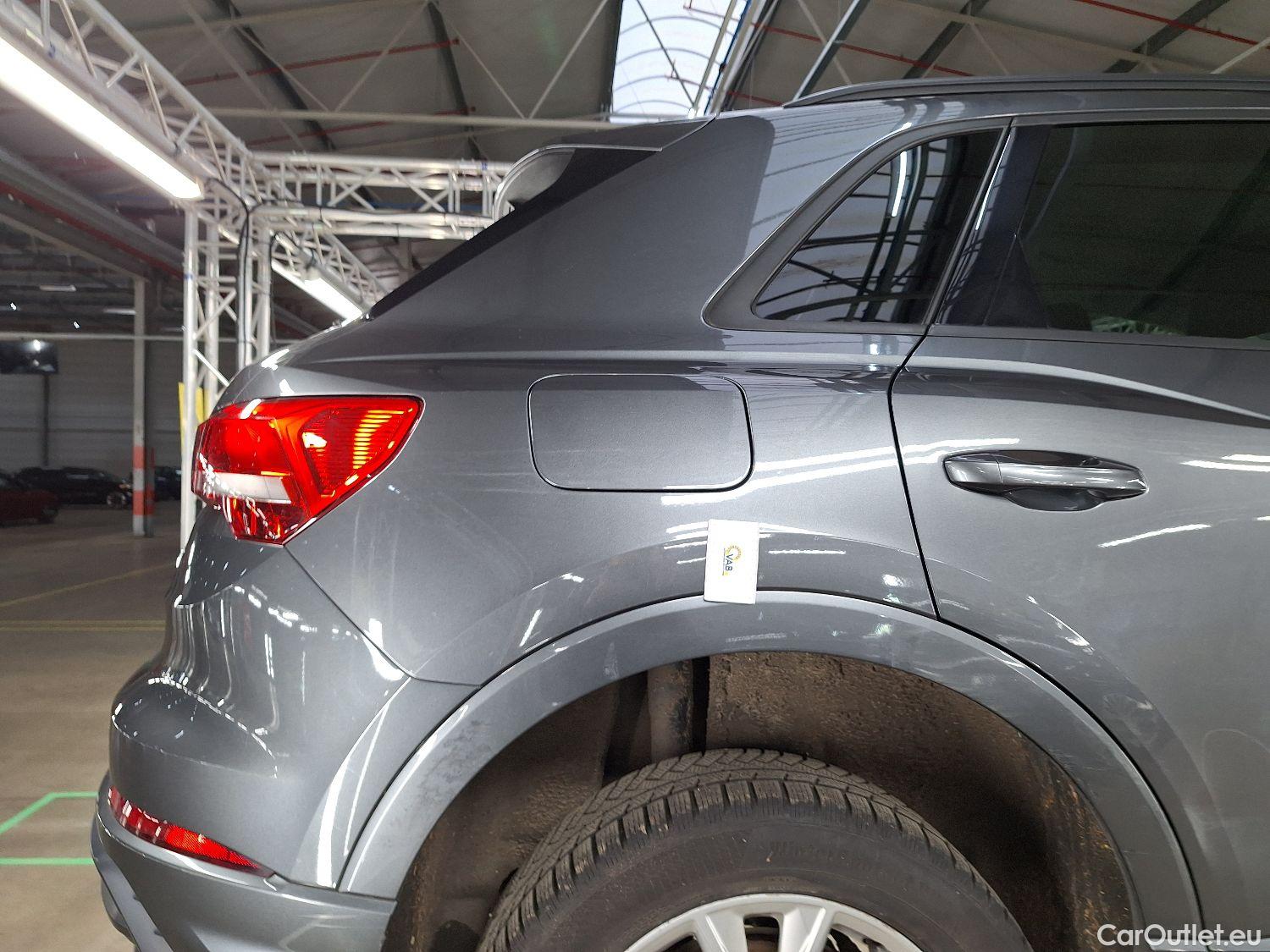  Audi  Q3 Audi,  '18, Audi  35 TDI S tronic S line Business Edition 5d #11