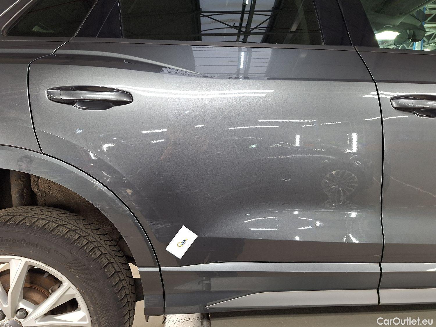  Audi  Q3 Audi,  '18, Audi  35 TDI S tronic S line Business Edition 5d #25