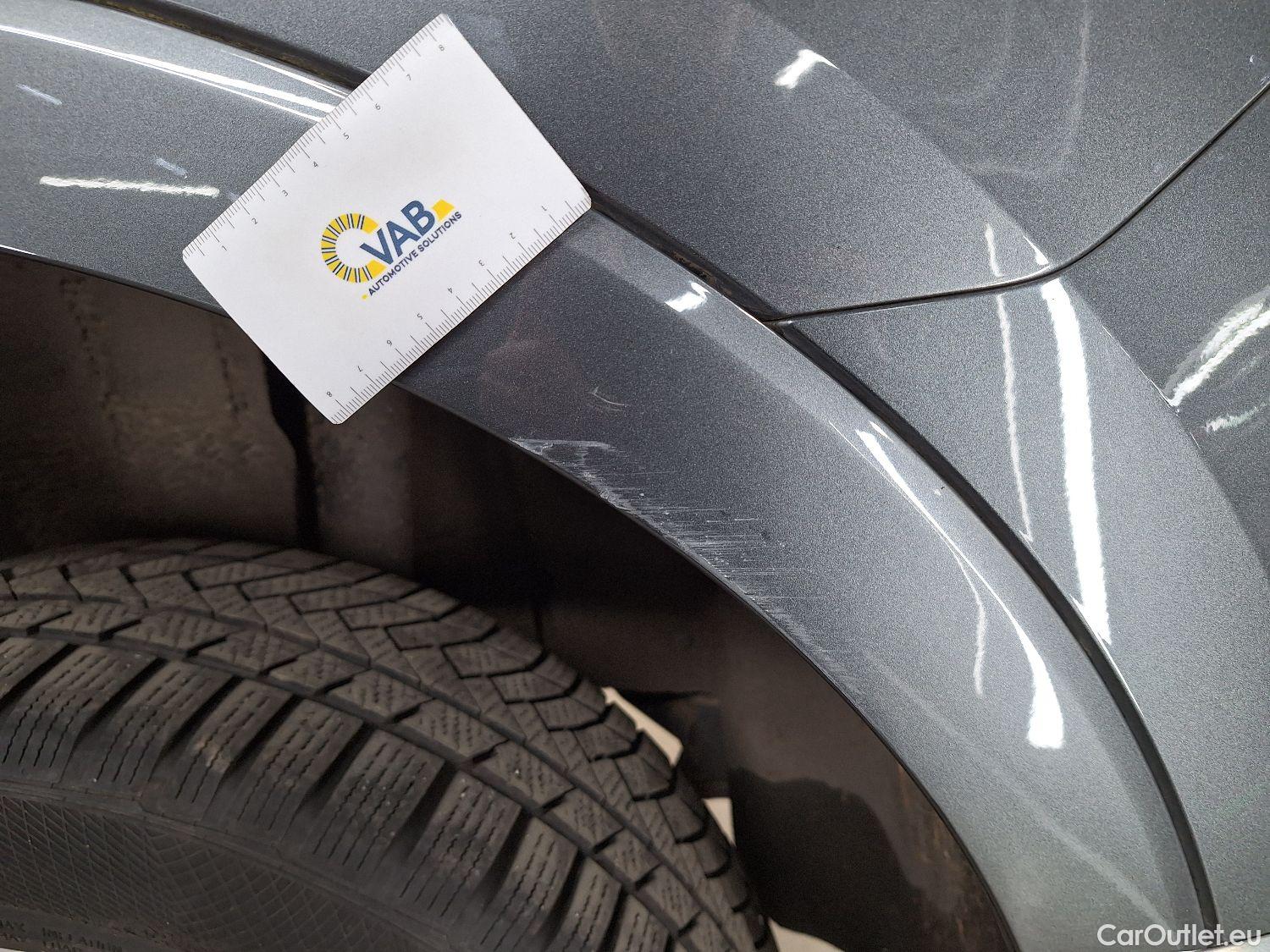  Audi  Q3 Audi,  '18, Audi  35 TDI S tronic S line Business Edition 5d #44