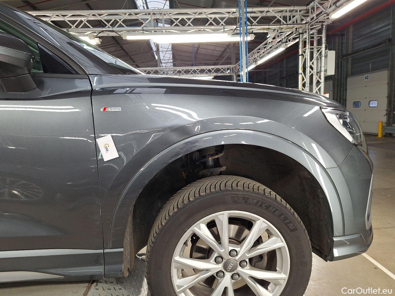  Audi  Q3 Audi,  '18, Audi  35 TDI S tronic S line Business Edition 5d #13