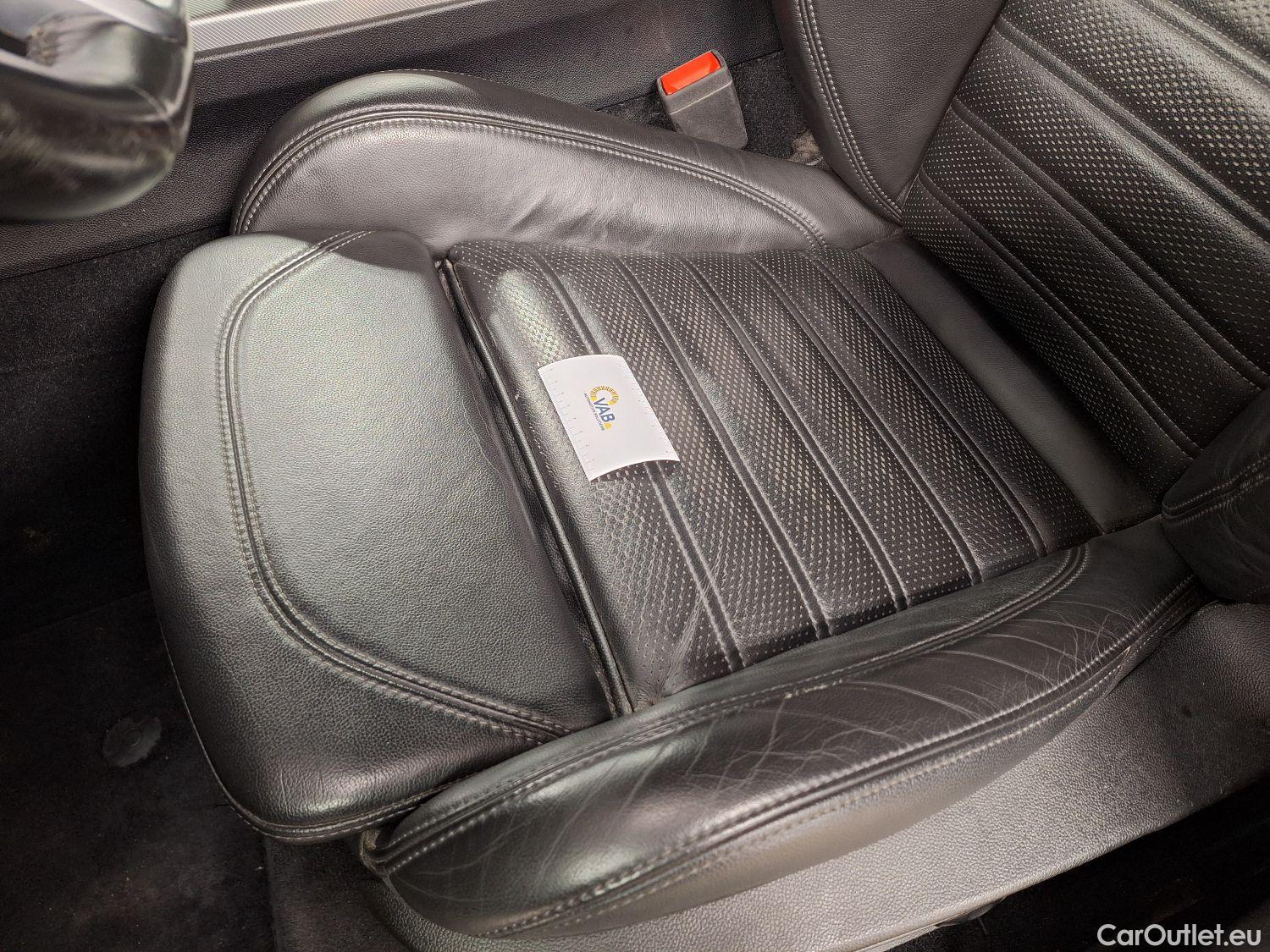  Alfa Romeo   STELVIO Alfa Romeo, '17, Alfa Romeo 2.0 200 Sprint AWD 5d #32