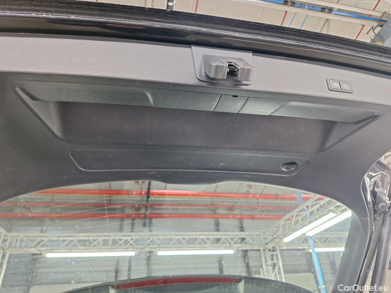  Audi  Q2 Audi,  FL'20, Audi  1.0 30 TFSI 81kW Attraction 5d #36