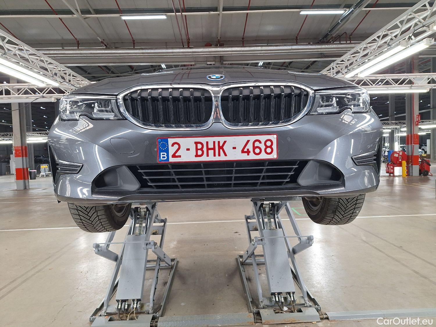  Bmw  Serie 3 BMW, 3-serie '18 PHEV, BMW 3 Reeks Berline 320e (150 kW) 4d #3