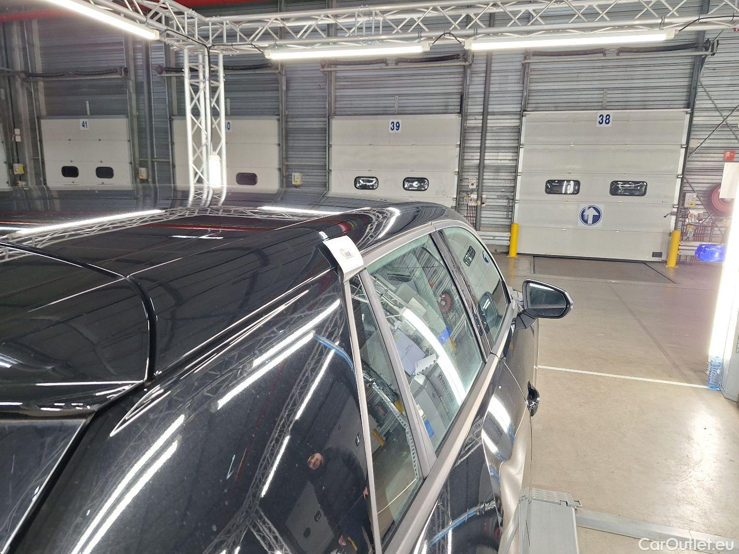  Audi  Q2 Audi,  FL'20, Audi  1.0 30 TFSI 81kW Attraction 5d #30