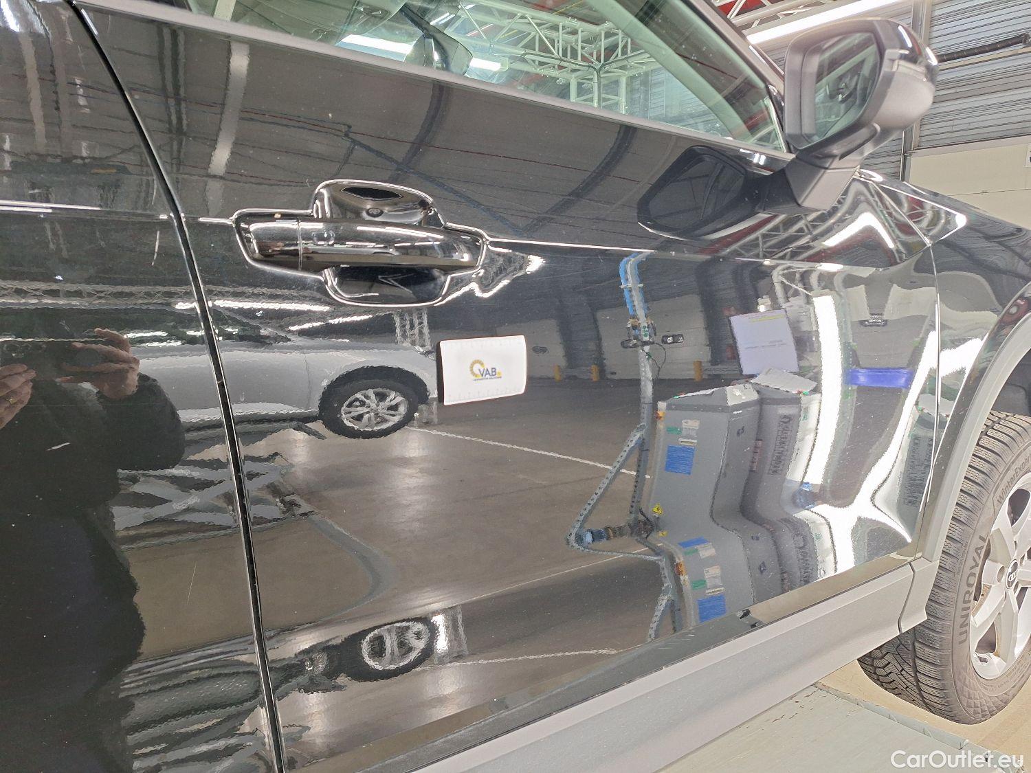  Audi  Q2 Audi,  FL'20, Audi  1.0 30 TFSI 81kW Attraction 5d #3