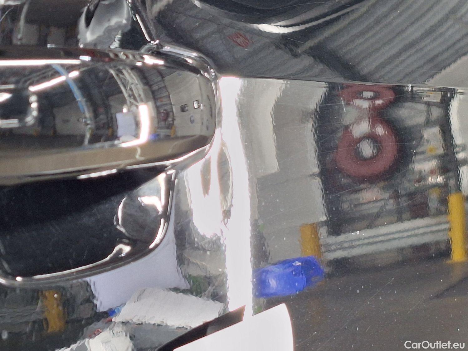  Audi  Q2 Audi,  FL'20, Audi  1.0 30 TFSI 81kW Attraction 5d #4