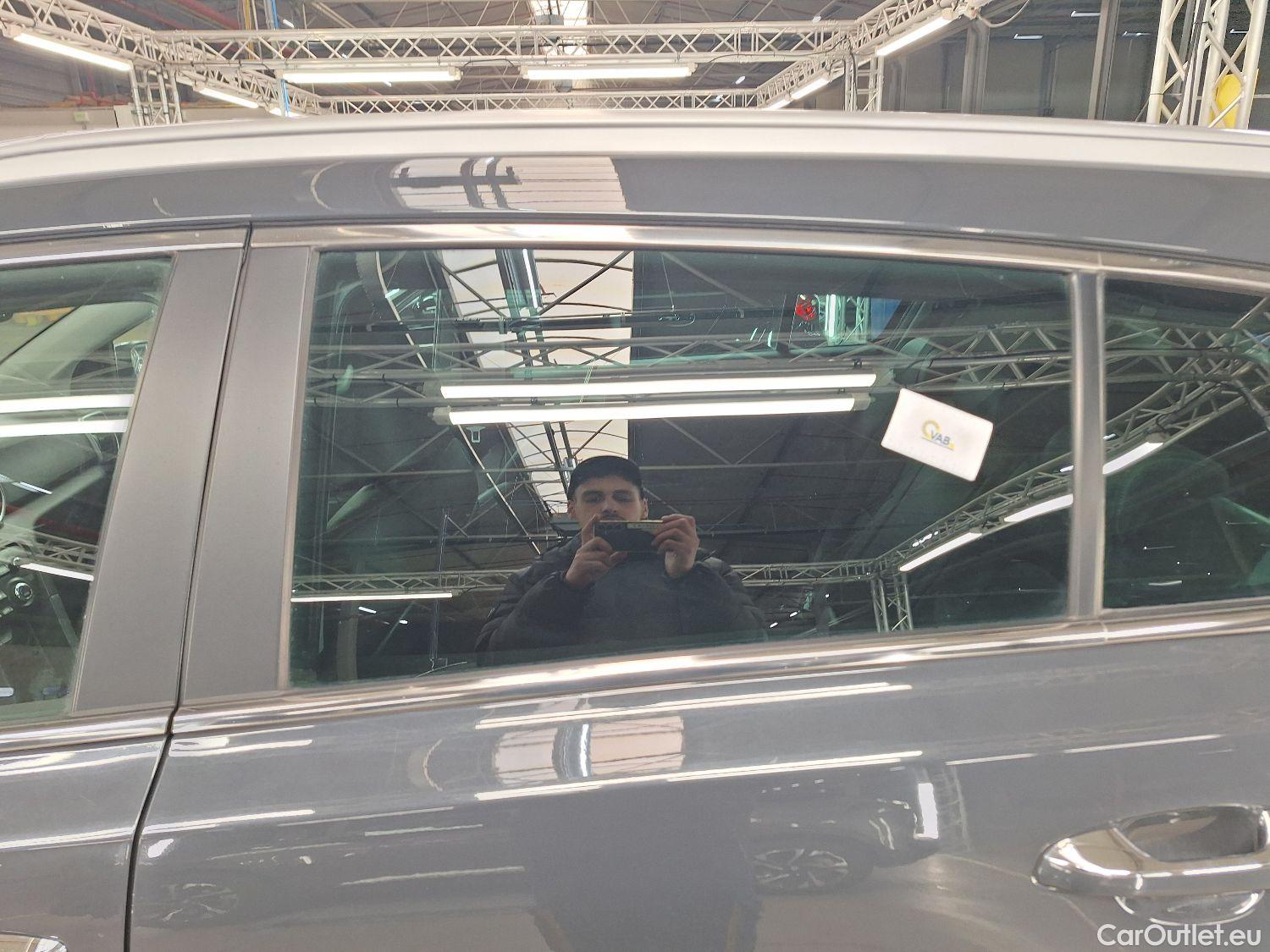  KIA  Sportage Kia,  FL'18, KIA  More 1.6 ISG 5d #38