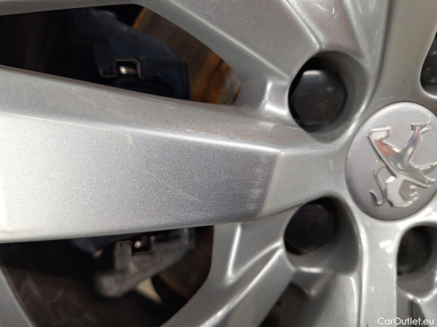  Peugeot  5008 Peugeot,  FL'20, Peugeot  1.2 PureTech 96kW S&S EAT8 Active Pac #3