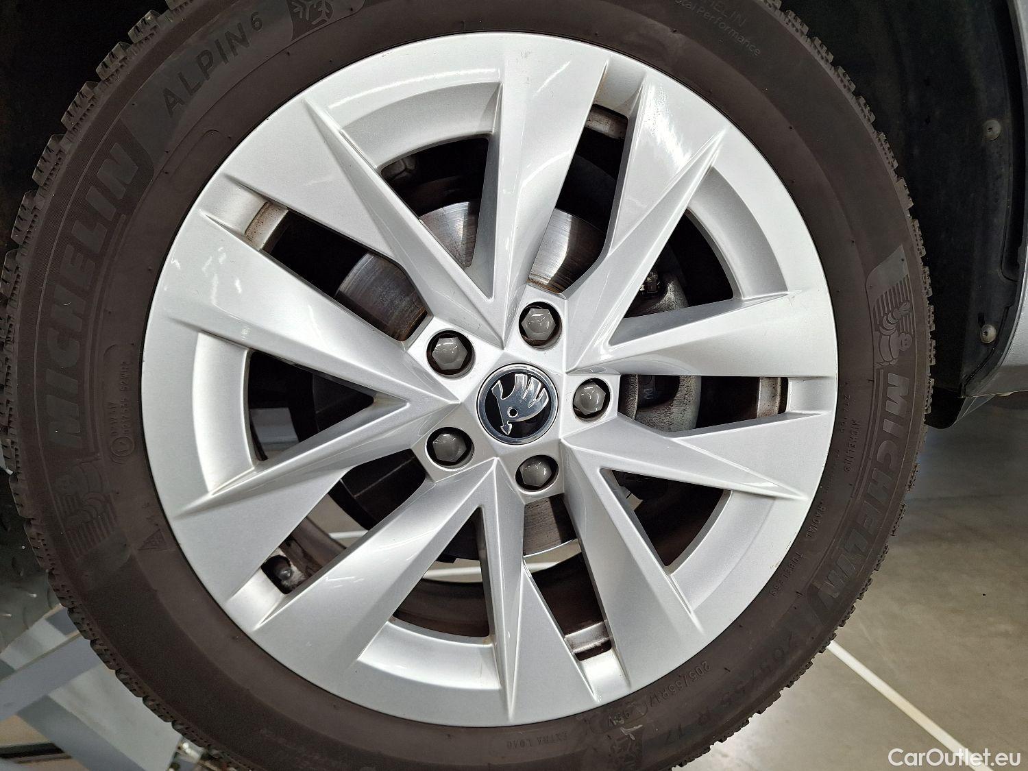  Skoda  Octavia Skoda,  Combi '20, Skoda  Combi 2.0 CRTDI 85kW Clever+ 5d #1