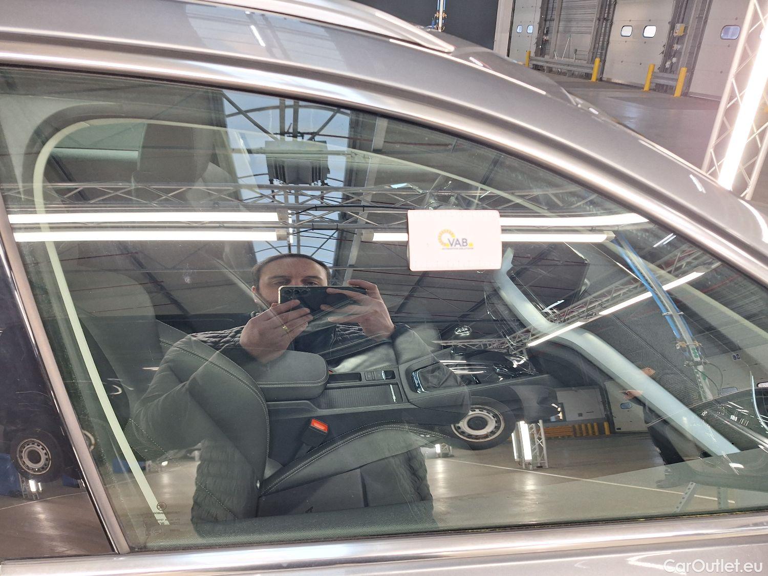  Skoda  Octavia Skoda,  Combi '20, Skoda  Combi 2.0 CRTDI 85kW Clever+ 5d #26