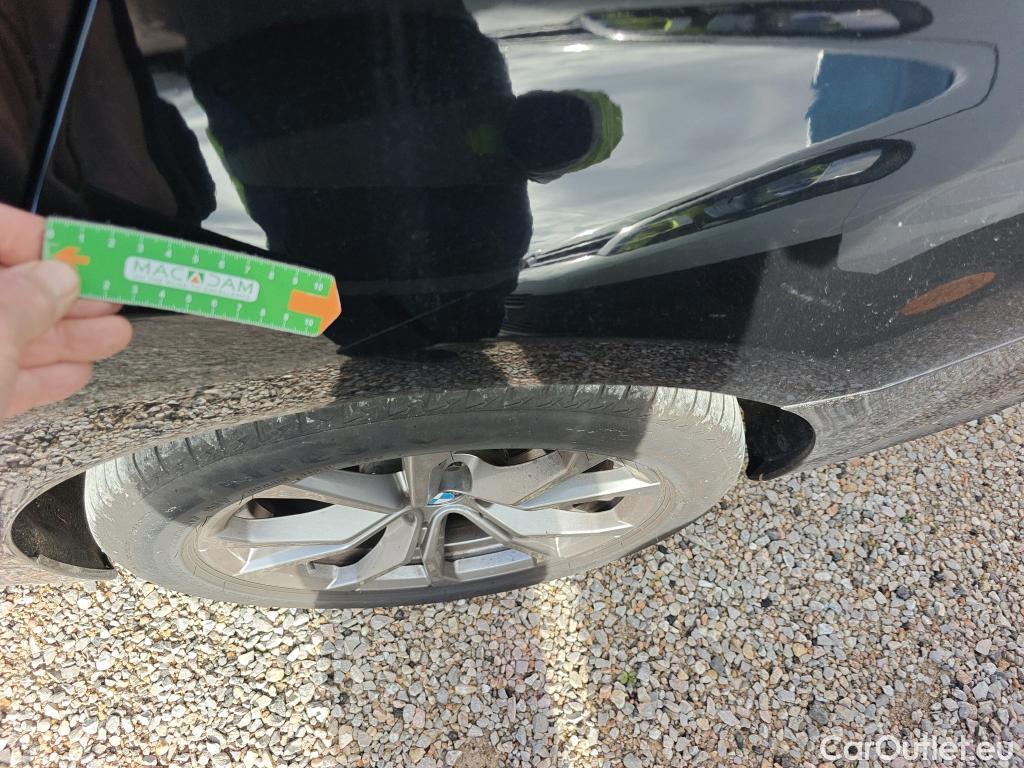  Bmw  Serie 3 BMW  / 2018 / 4P / sedán 318d Auto. #10