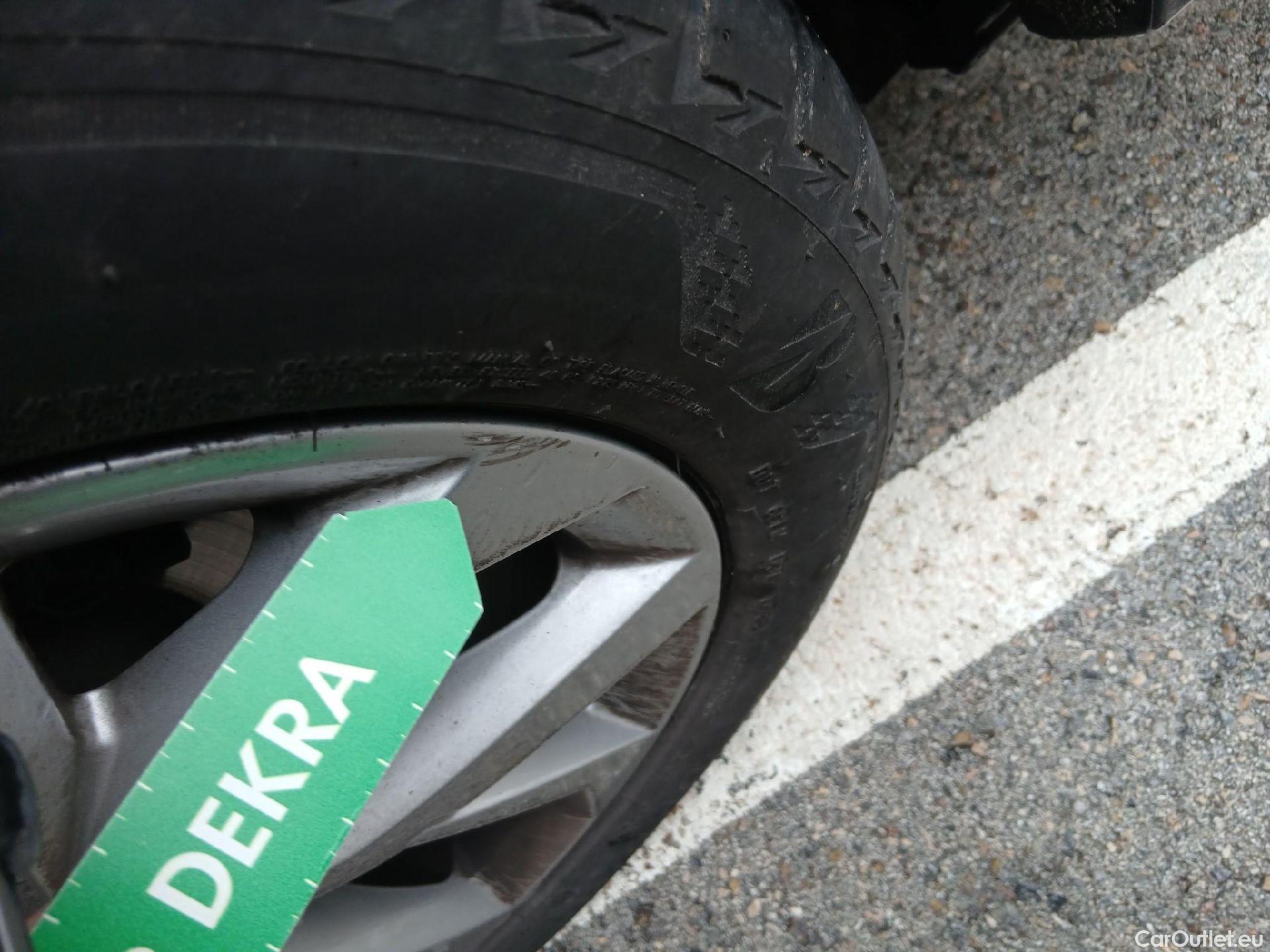  Audi  Q2 AUDI  / 2020 / 5P / todoterreno Advanced 30 TDI 85kW (116CV) #4