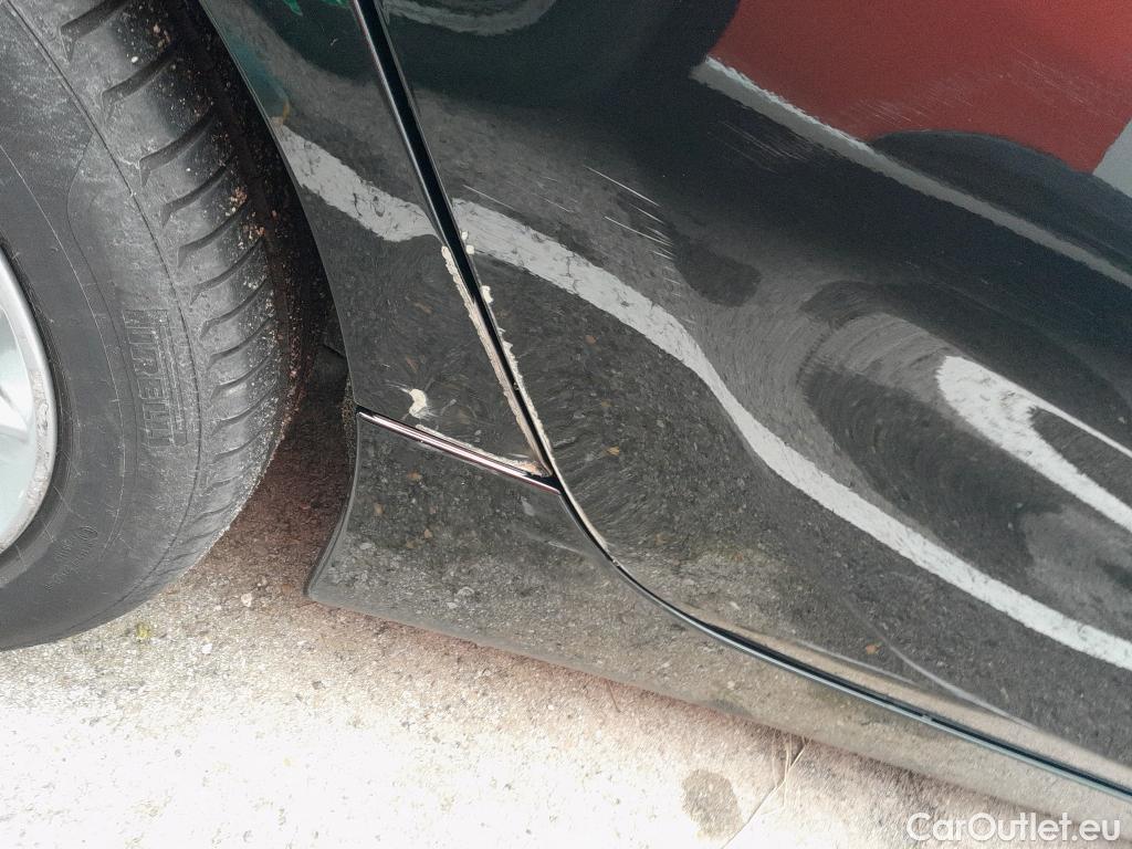  Bmw  Serie 2 BMW  Active Tourer/2018/5P/monovolumen compacto 225xe iPerformance #11