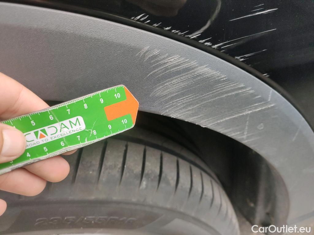  Audi  Q3 AUDI  / 2018 / 5P / todoterreno 45 TFSI e 180kW S tronic Advanced #28