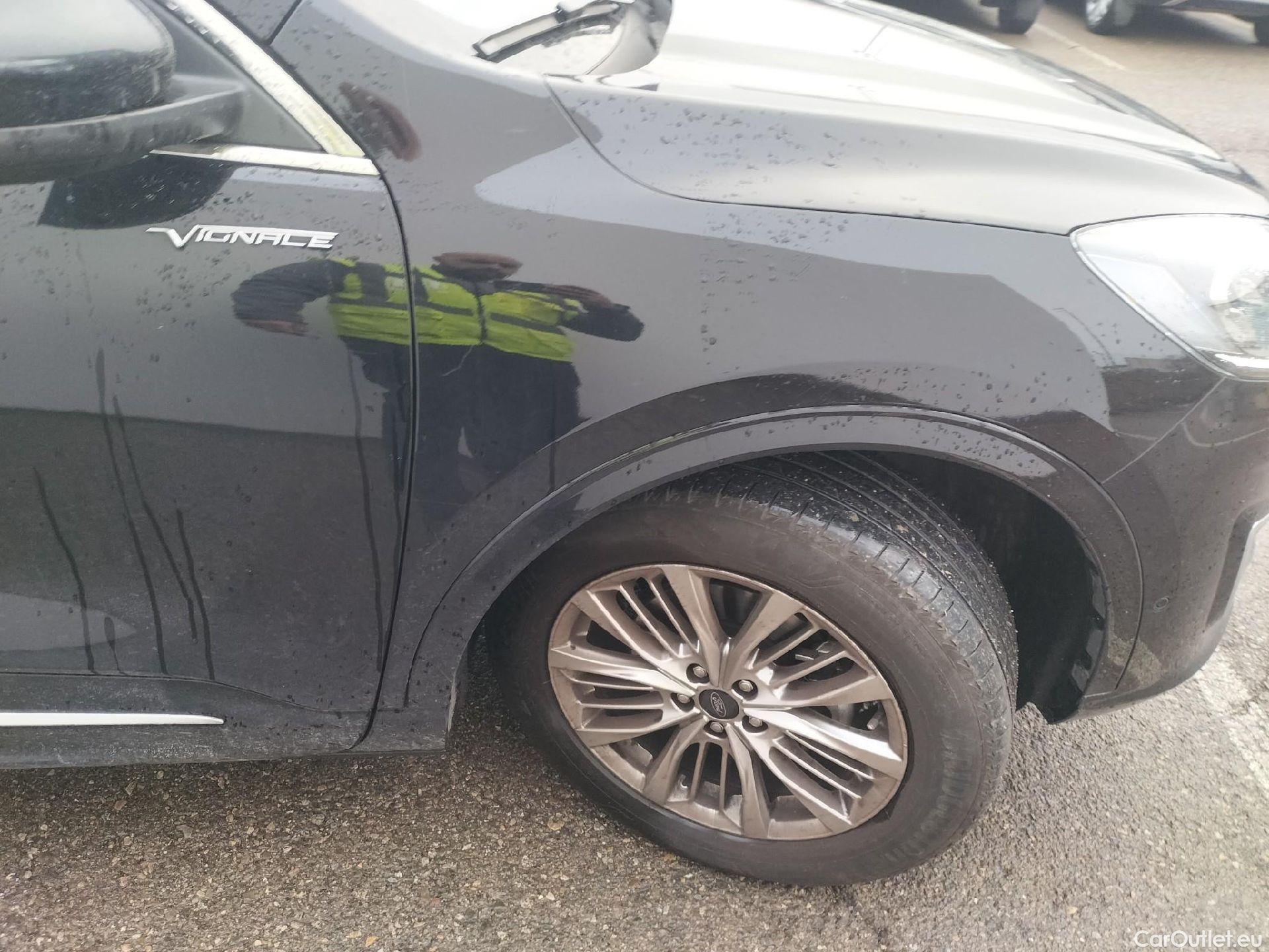  Ford  Kuga  Hybrid Vignale 2.5 190CV ATV E6d #40