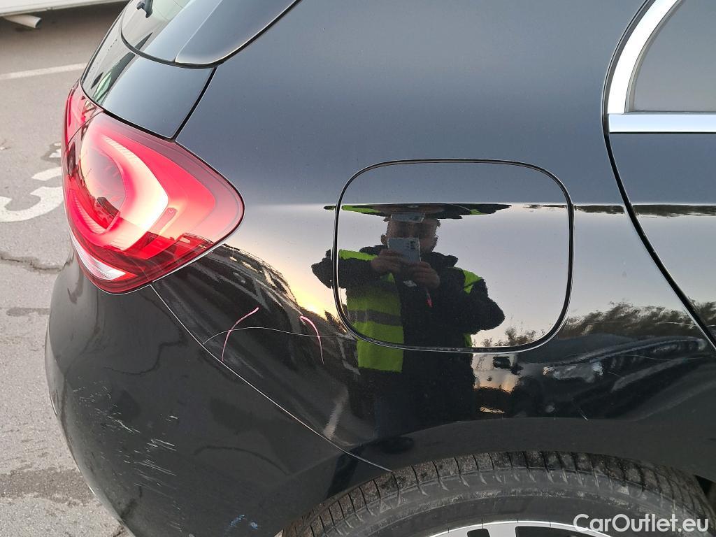  Mercedes  A-Klasse MERCEDES-BENZ Clase A / 2018 / 5P / berlina con portón A 250 e #13