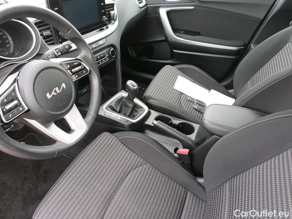  KIA  XCeed KIA  / 2019 / 5P / todoterreno 1.0 T-GDi Drive 88kW (120CV) #17