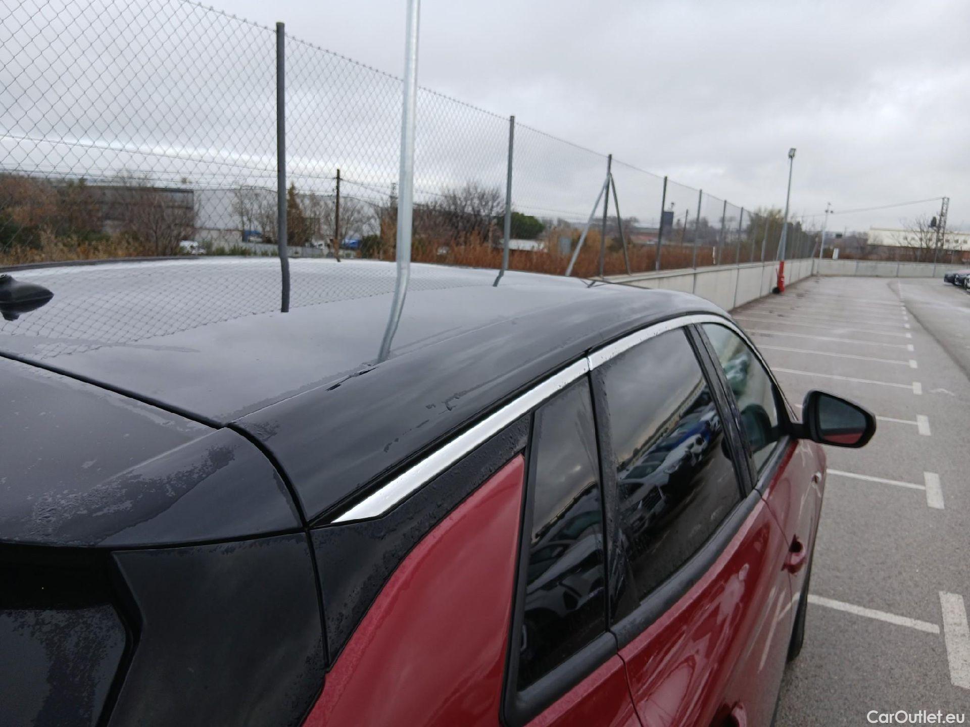  Opel   Grandland X OPEL / 2017 / 5P / todoterreno 1.2 Turbo Design & Tech #15