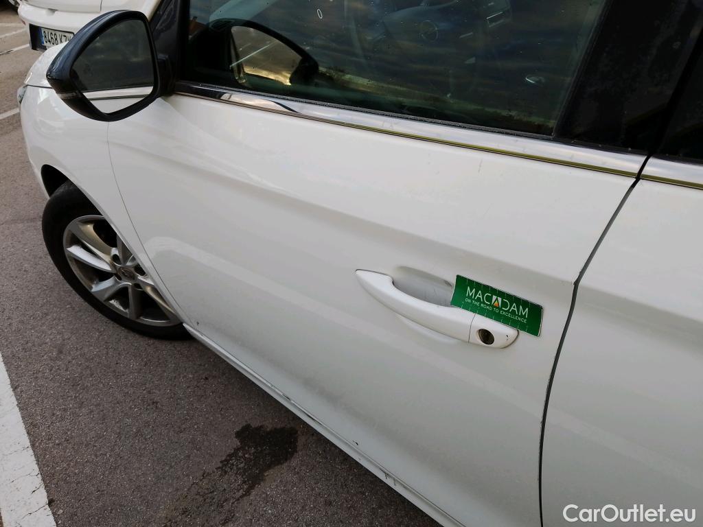  Opel  Corsa OPEL  1.2T XHL 74kW (100CV) Elegance #19