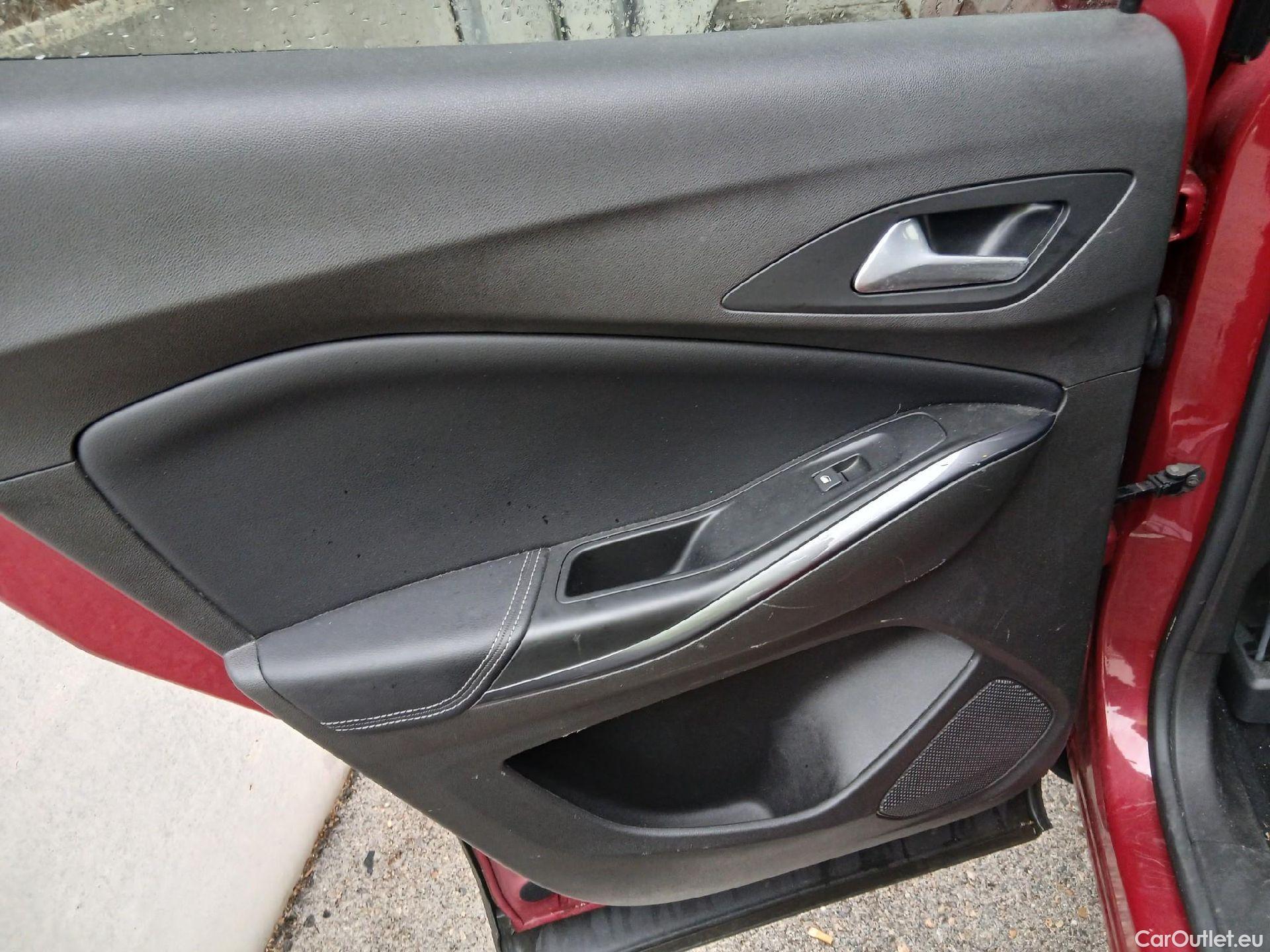  Opel   Grandland X OPEL / 2017 / 5P / todoterreno 1.2 Turbo Design & Tech #9