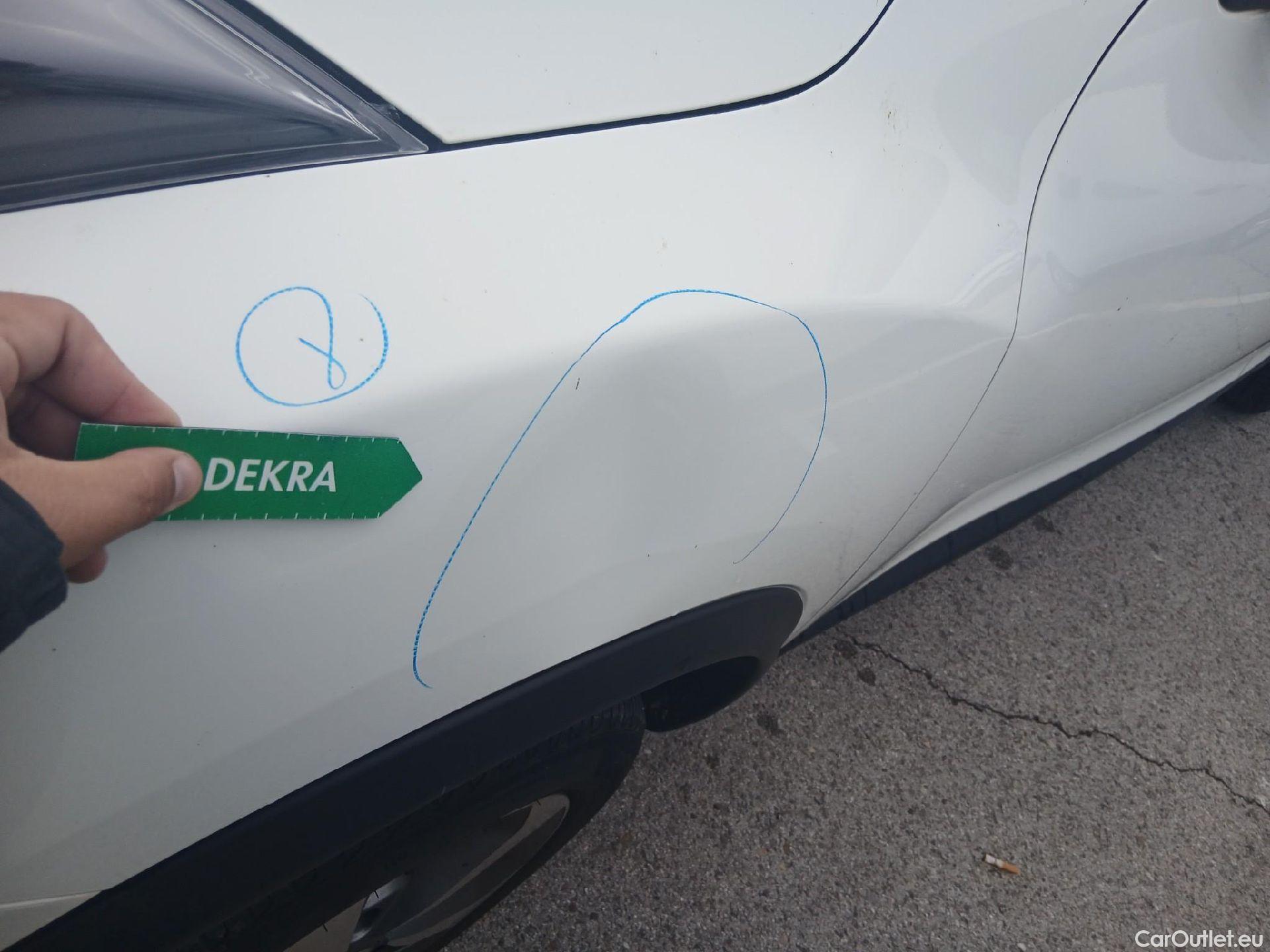  Nissan  Juke NISSAN  / 2014 / 5P / crossover G.E6D-Temp 83kW (112 CV) 5M/T ACENTA (CX) #11