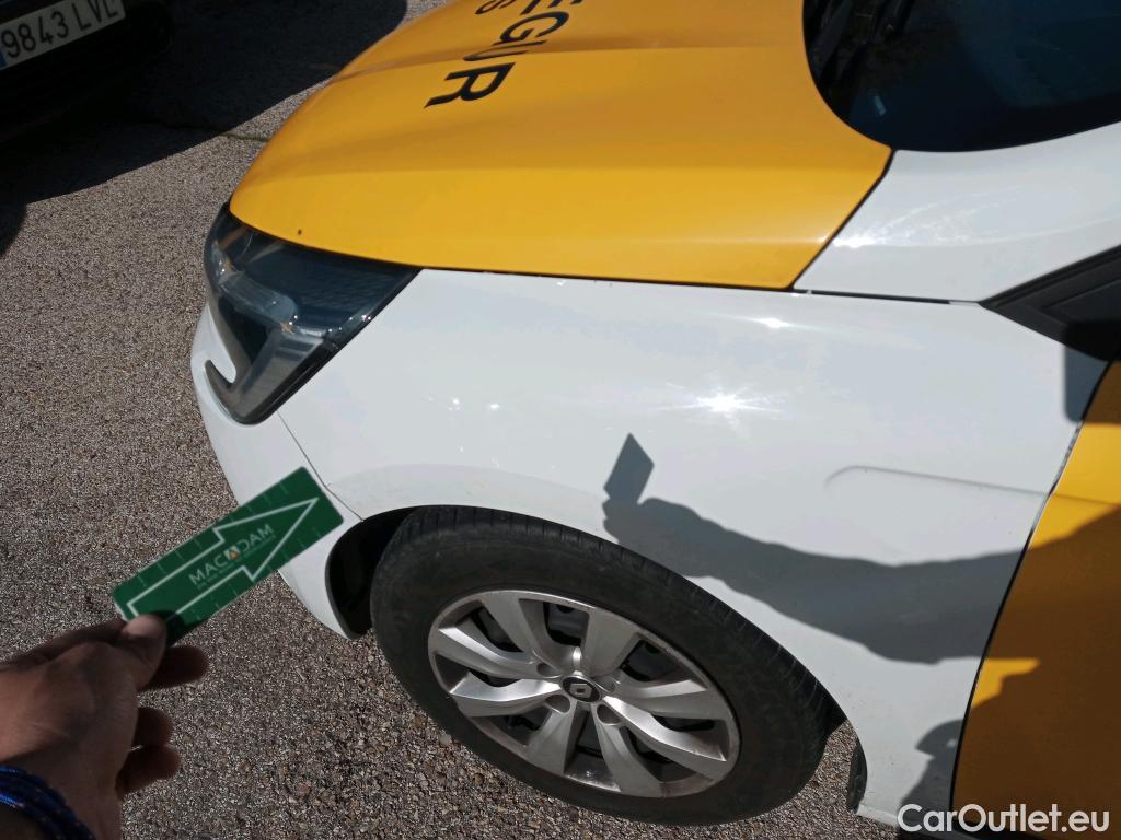  Renault  Clio RENAULT  / 2019 / 5P / berlina con portón Business Blue dCi 74kW (100CV) #41