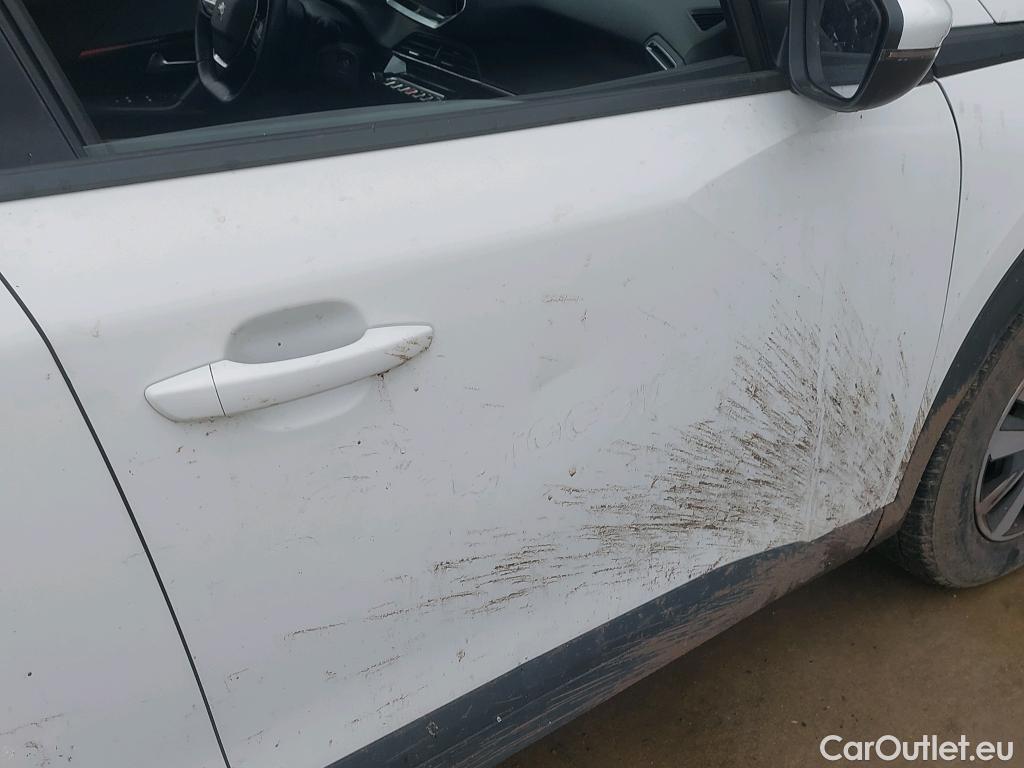  Peugeot  2008 PEUGEOT  / 2019 / 5P / todoterreno Active BlueHDI 100 S&S BVM6 #1