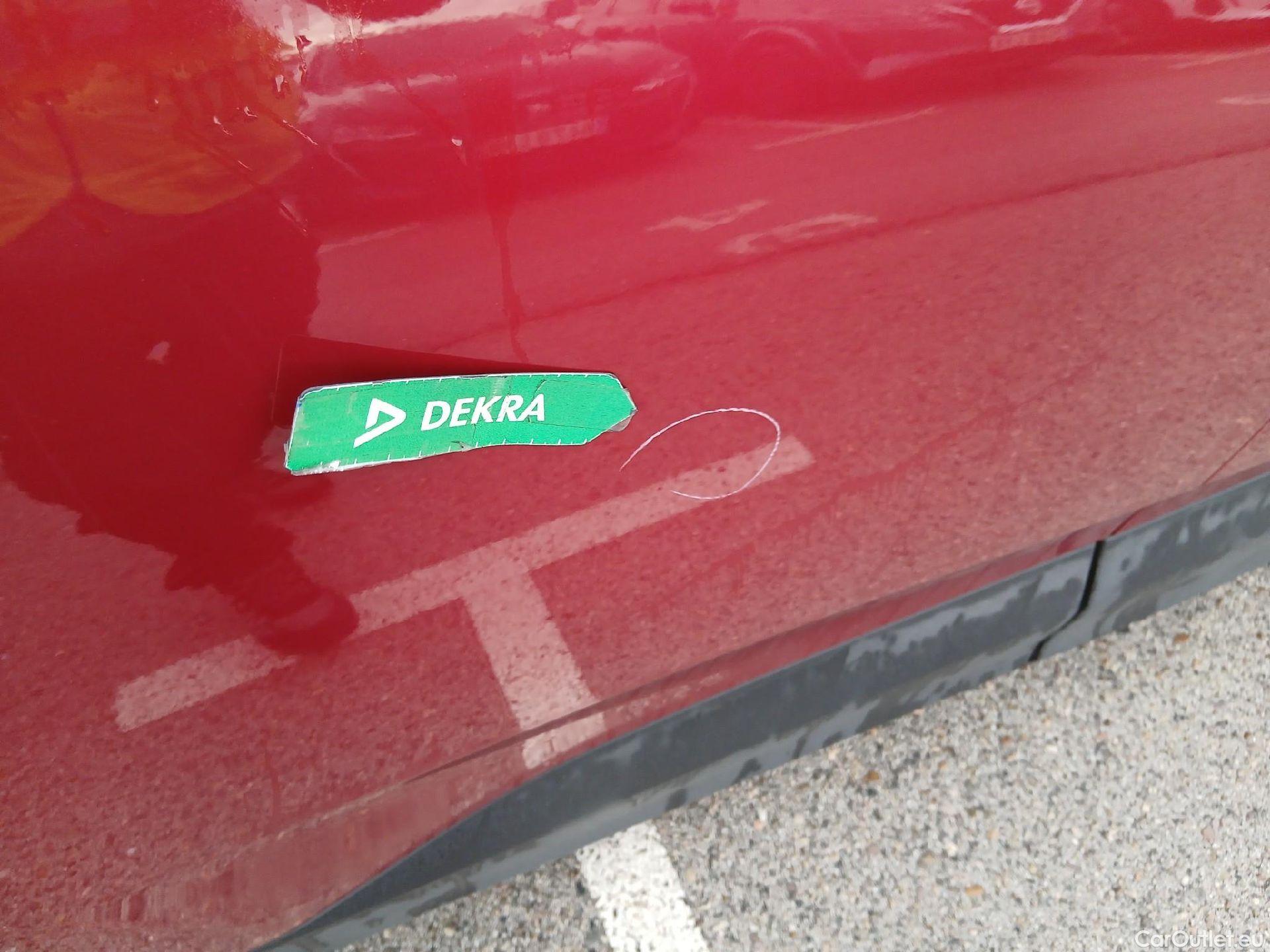  Opel   Grandland X OPEL / 2017 / 5P / todoterreno 1.2 Turbo Design & Tech #18