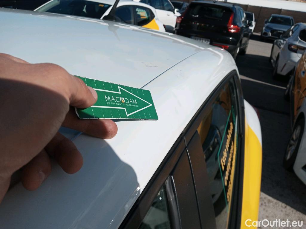  Renault  Clio RENAULT  / 2019 / 5P / berlina con portón Business Blue dCi 74kW (100CV) #13