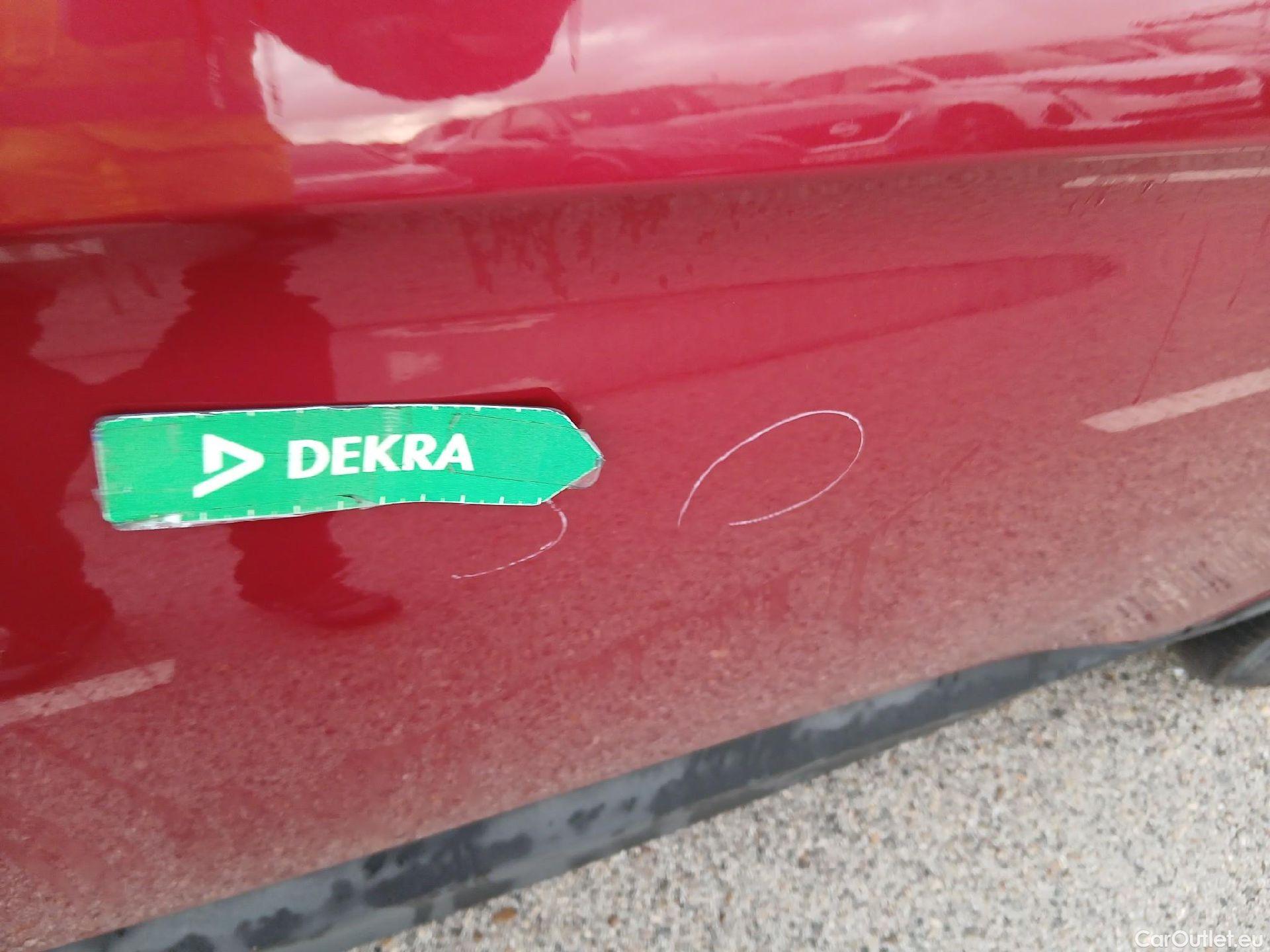  Opel   Grandland X OPEL / 2017 / 5P / todoterreno 1.2 Turbo Design & Tech #20