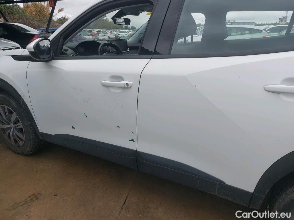  Peugeot  2008 PEUGEOT  / 2019 / 5P / todoterreno Active BlueHDI 100 S&S BVM6 #3