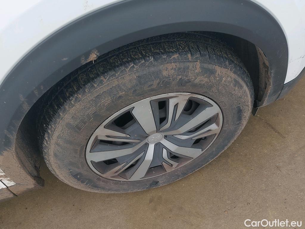  Peugeot  2008 PEUGEOT  / 2019 / 5P / todoterreno Active BlueHDI 100 S&S BVM6 #7