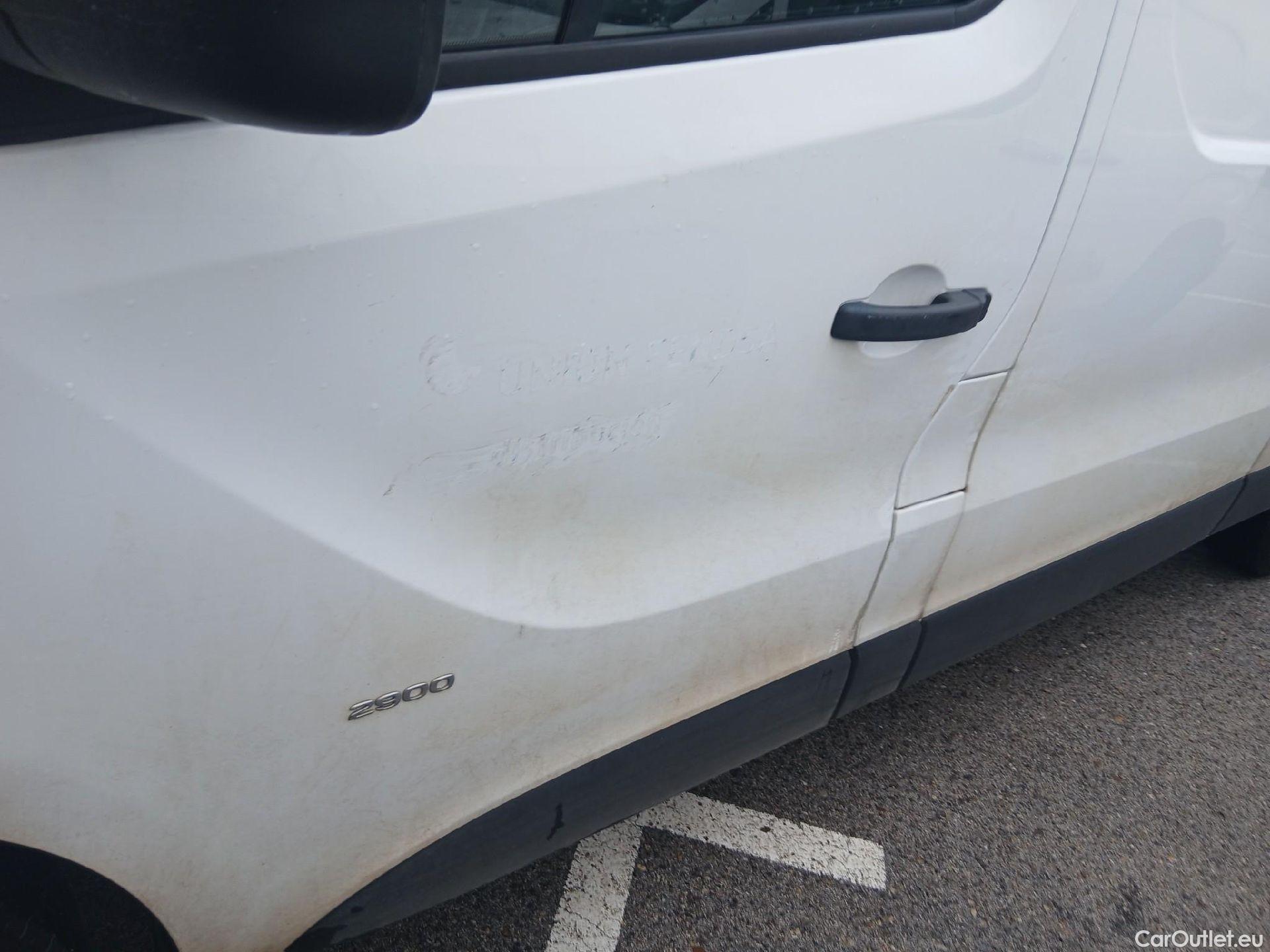  Opel  Vivaro OPEL  VU 4p 2G furgón 1.6 CDTI 115 CV Expression L2 H1 2.9t #22