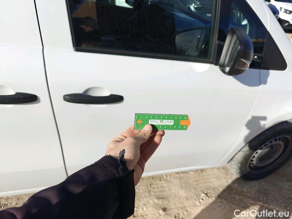  Mercedes  Citan MERCEDES-BENZ  / 2021 / 4P / furgón derivado de turismo 110 CDI 70kW Furgón Base Largo (AC) #38