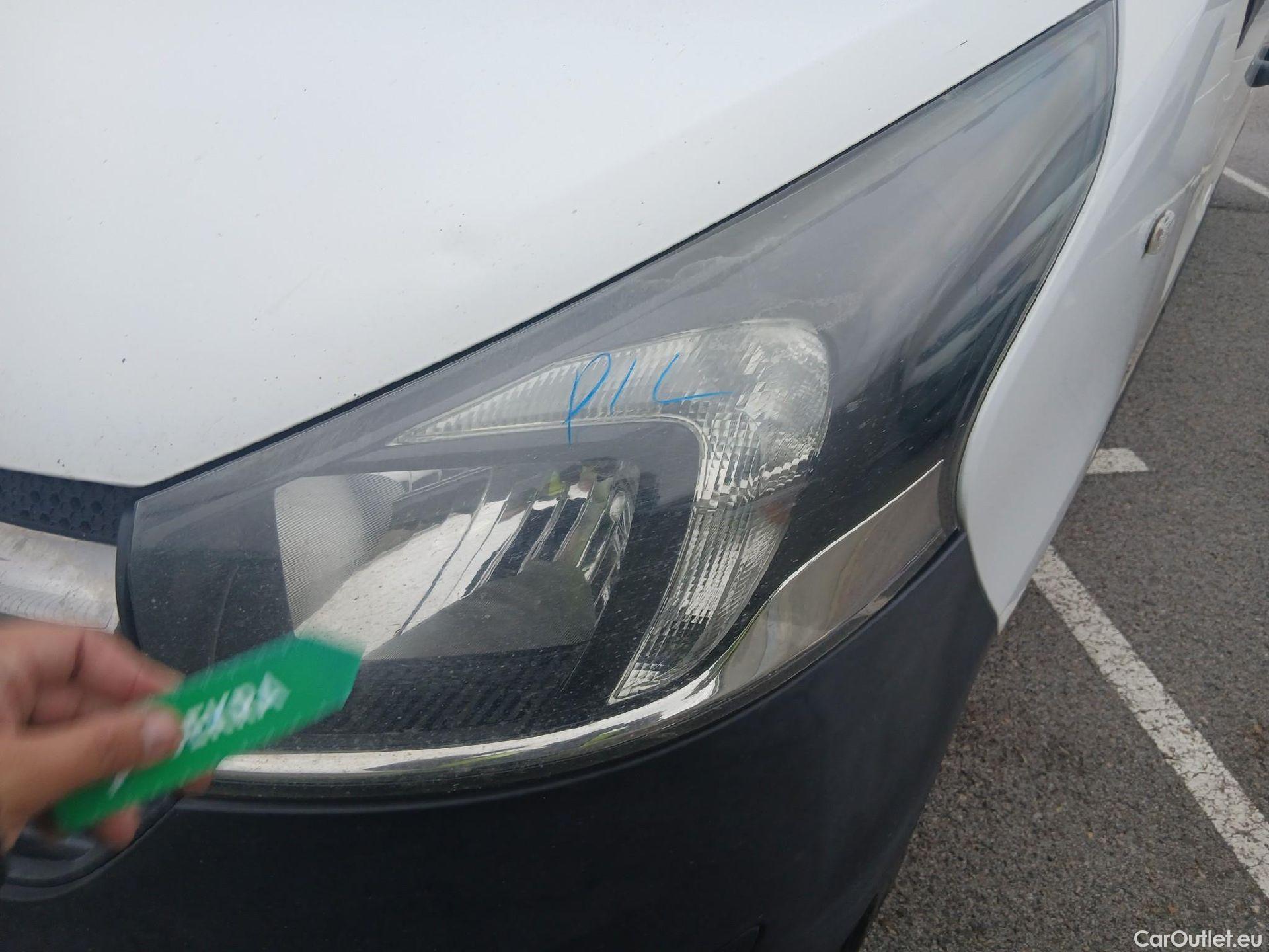  Opel  Vivaro OPEL  VU 4p 2G furgón 1.6 CDTI 115 CV Expression L2 H1 2.9t #11