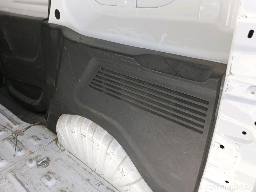  Opel  Combo OPEL  / 2018 / 3P / furgón derivado de turismo 1.5 TD 75kW (100CV) Express L H1 650kg (AC) #25