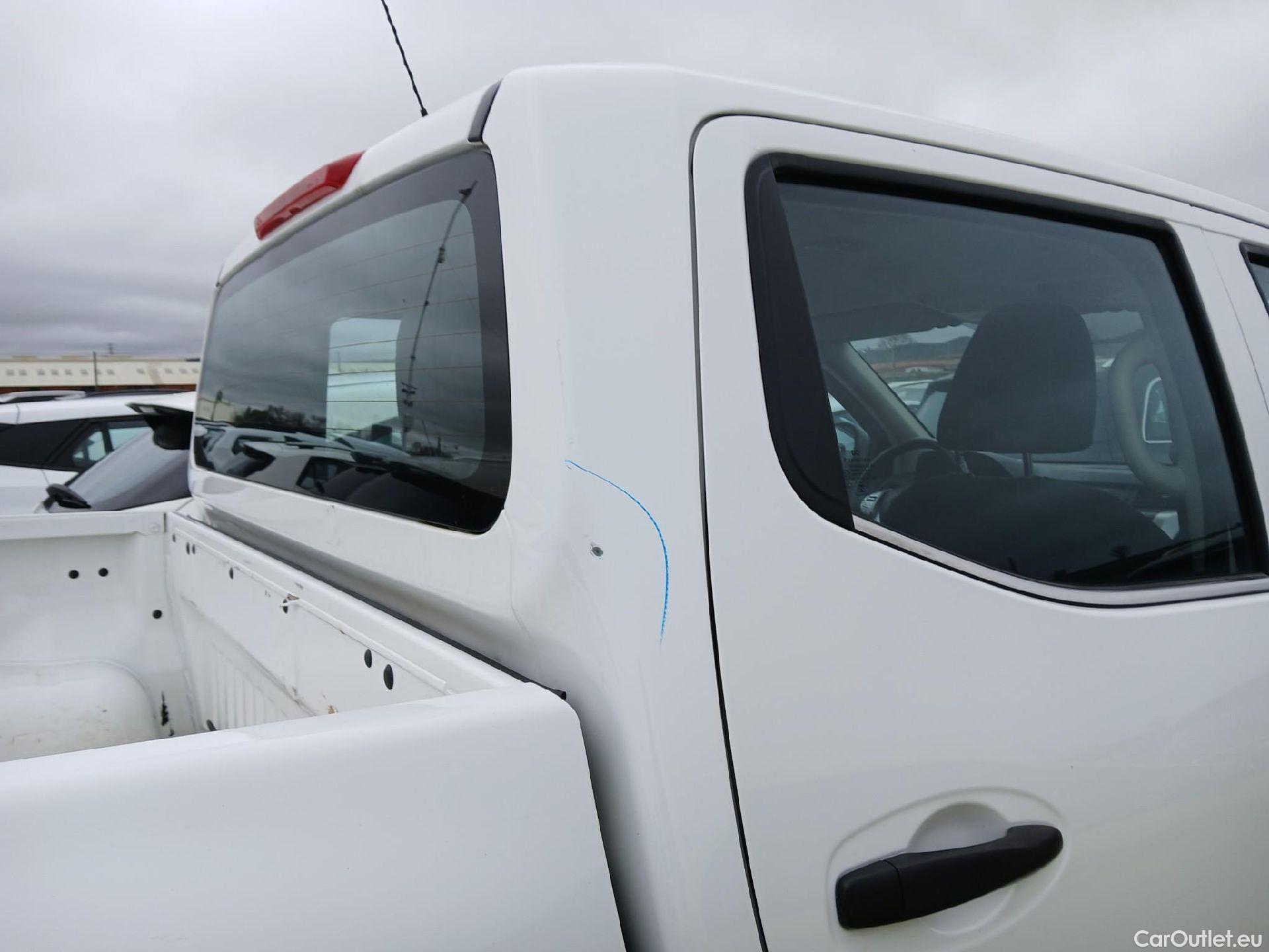  Nissan  Navara NISSAN  / 2015 / 4P / pickup Doble Cab. 2.3dCi 120kW(160CV) Visia #17