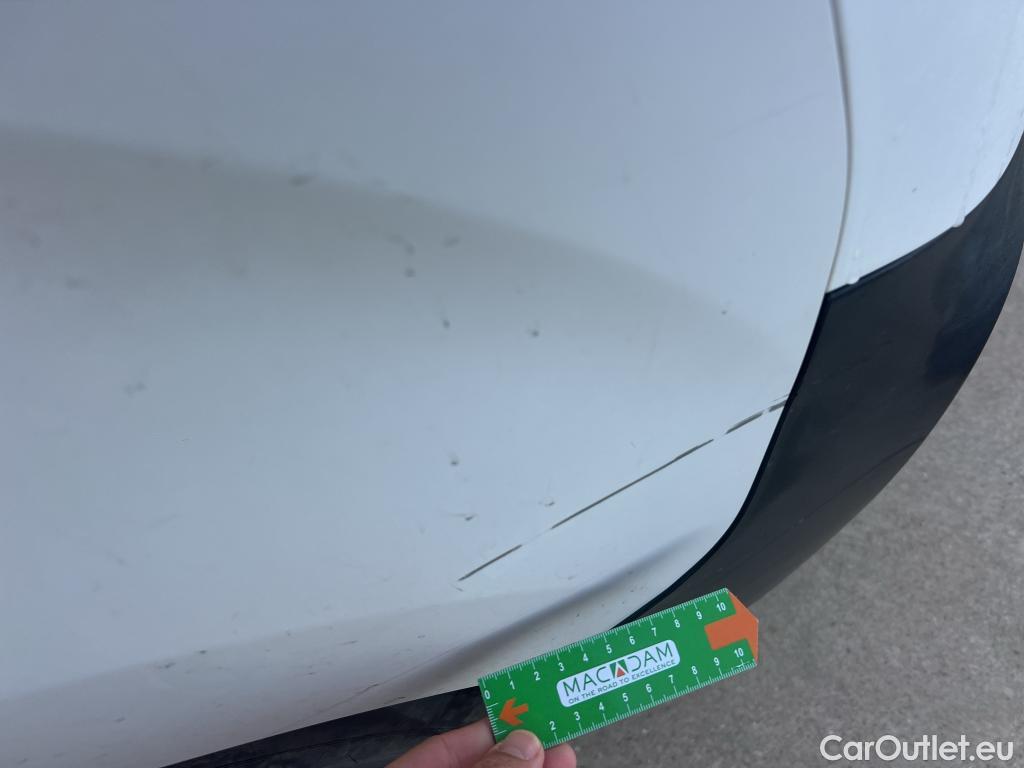  Opel  Vivaro OPEL  / 2019 / 4P / combi 1.5 Diésel 88kW (120CV) L Std Express #33