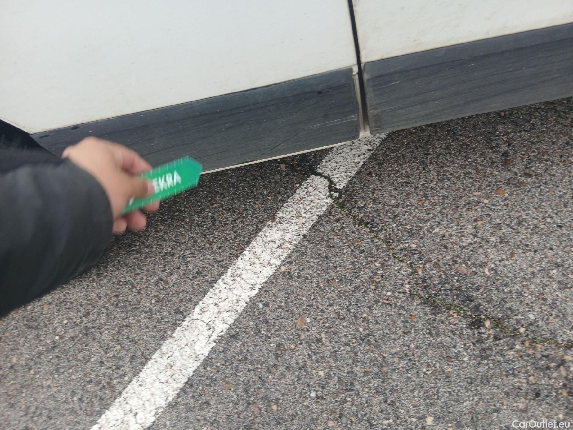  Opel  Vivaro OPEL  VU 4p 2G furgón 1.6 CDTI 115 CV Expression L2 H1 2.9t #33