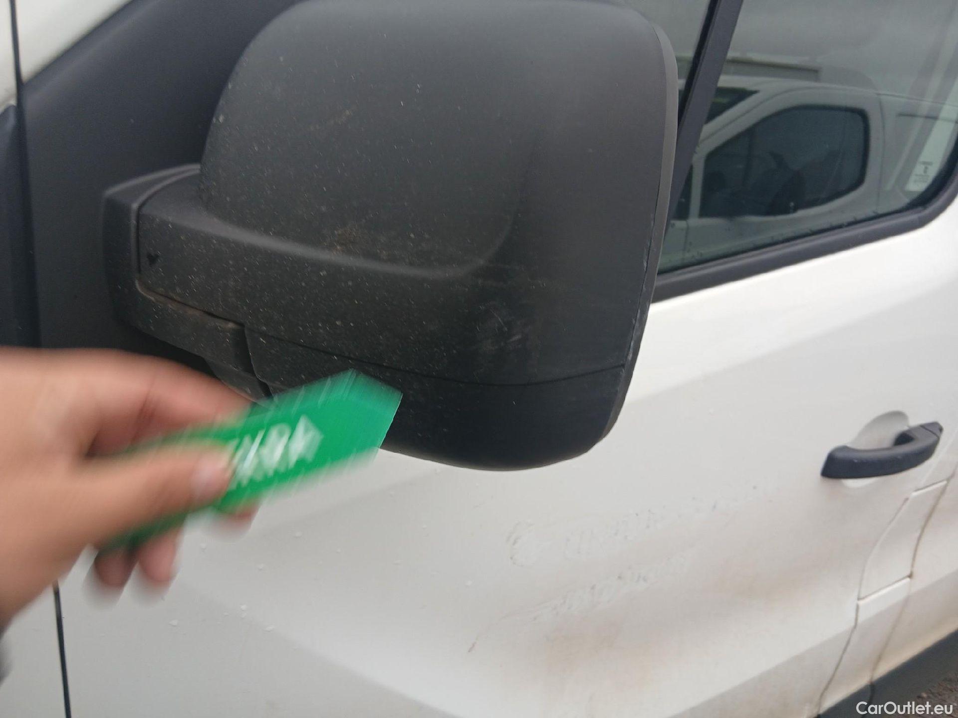  Opel  Vivaro OPEL  VU 4p 2G furgón 1.6 CDTI 115 CV Expression L2 H1 2.9t #20