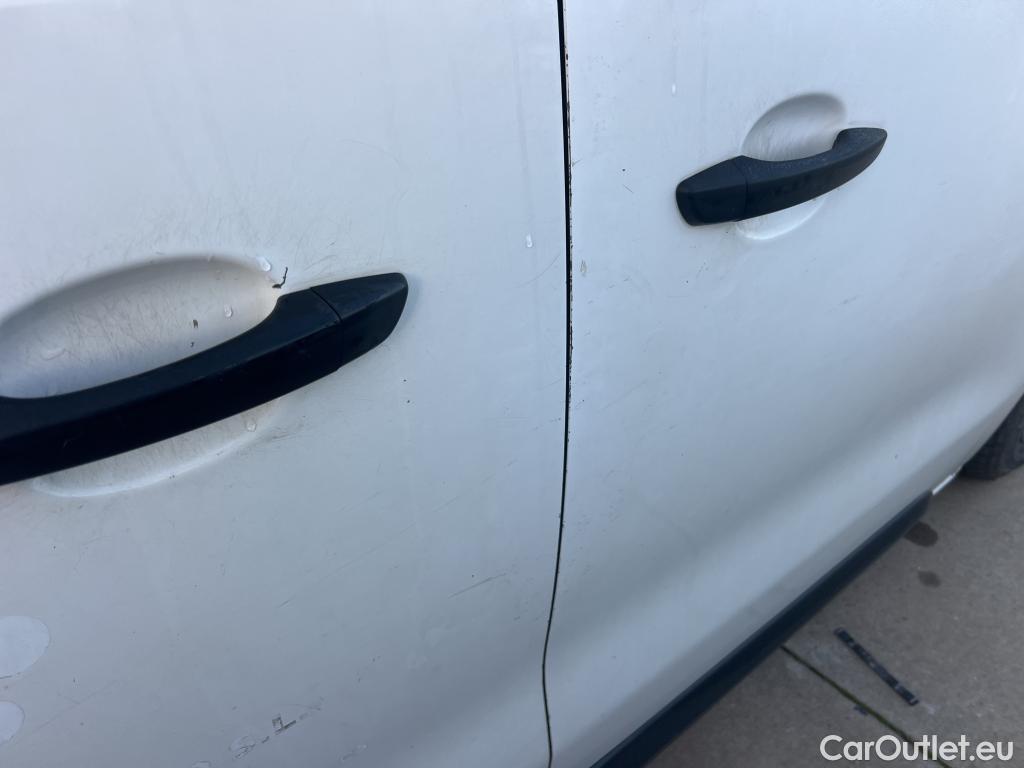  Opel  Vivaro OPEL  / 2019 / 4P / combi 1.5 Diésel 88kW (120CV) L Std Express #15