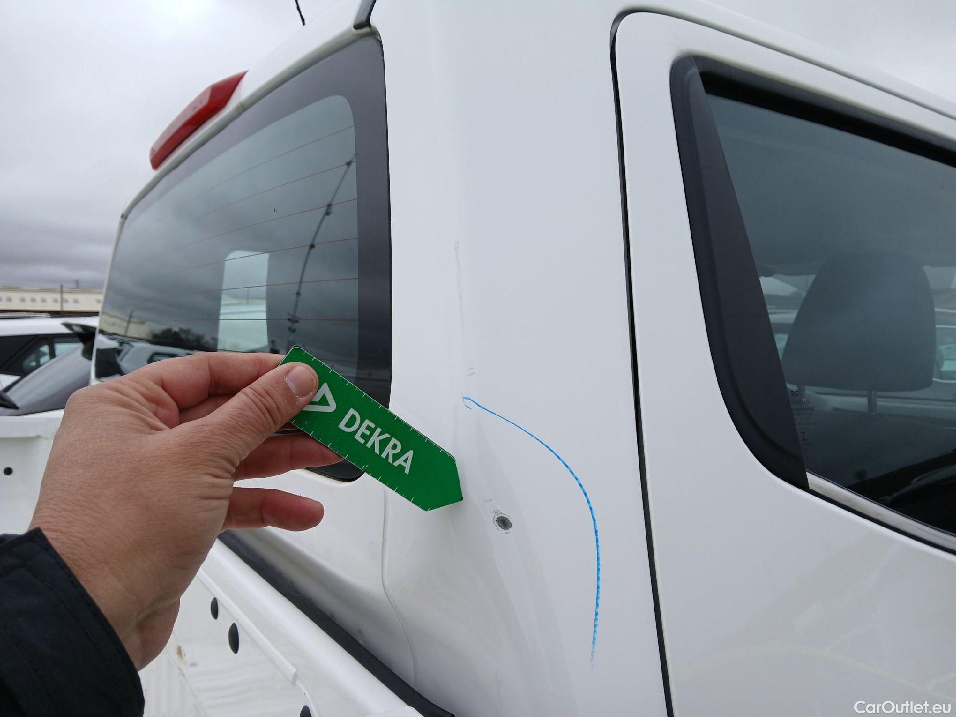  Nissan  Navara NISSAN  / 2015 / 4P / pickup Doble Cab. 2.3dCi 120kW(160CV) Visia #18