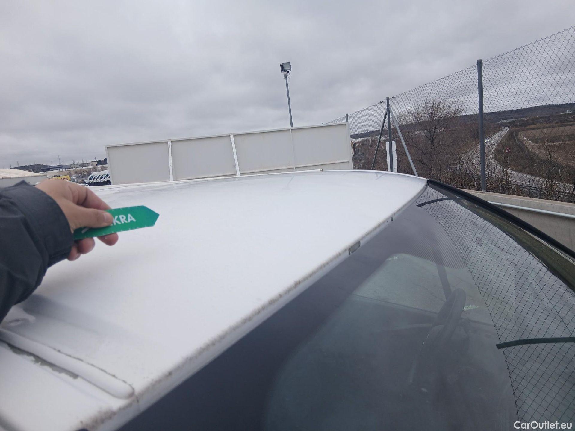  Opel  Vivaro OPEL  VU 4p 2G furgón 1.6 CDTI 115 CV Expression L2 H1 2.9t #38