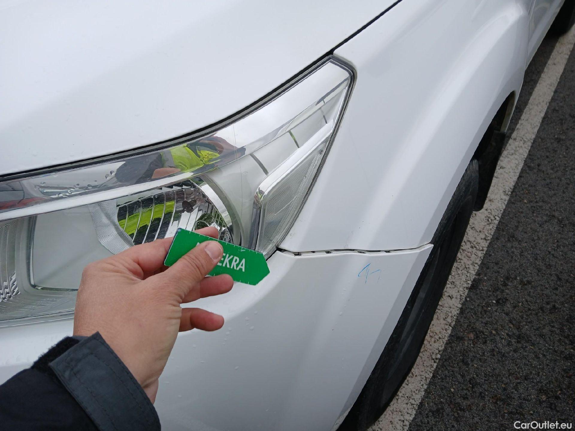  Nissan  Navara NISSAN  / 2015 / 4P / pickup Doble Cab. 2.3dCi 120kW(160CV) Visia #4