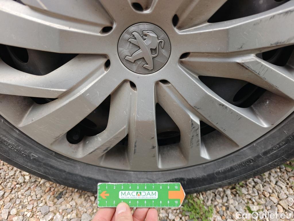  Peugeot  RIFTER PEUGEOT  / 2018 / 4P / combi Access Standard BlueHDi 73kW (AC) #72