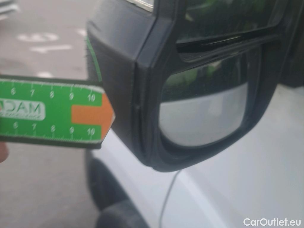  Peugeot  Boxer PEUGEOT  / 2014 / 4P / furgón 333 L2 H1 BHDI 103kW (140CV) S&S 6 V. M (AC) #17