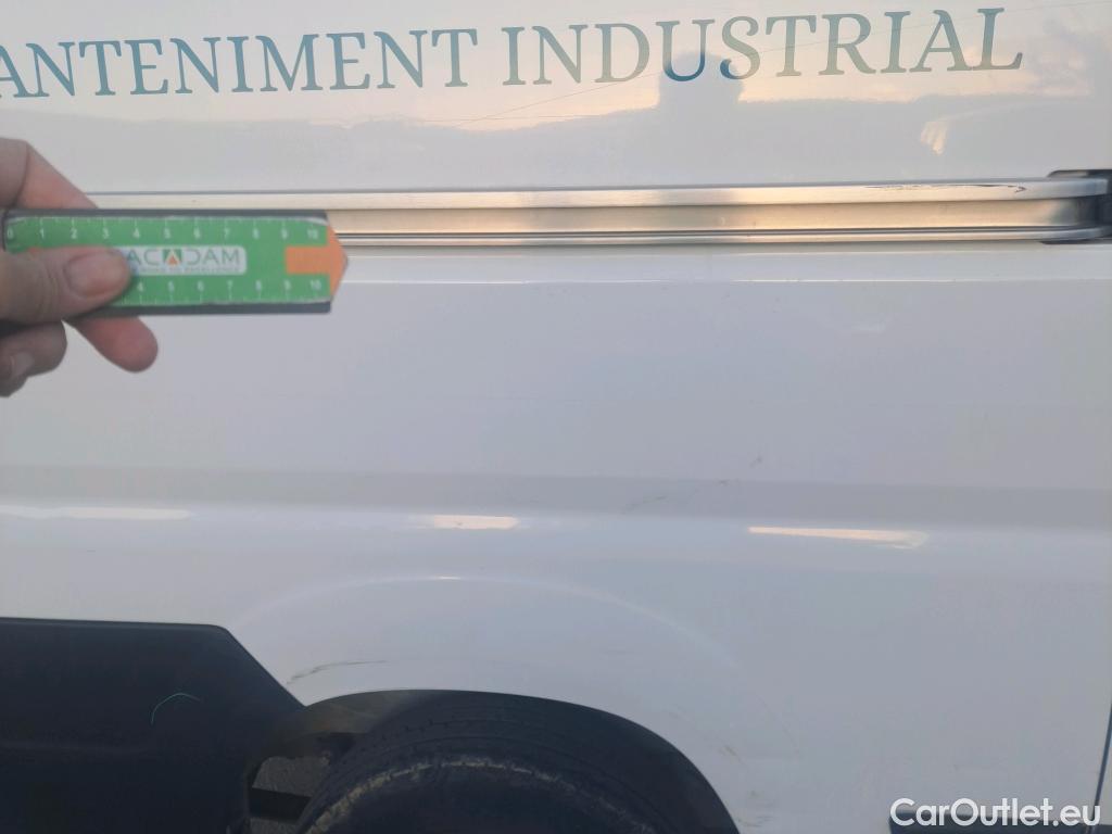  Peugeot  Boxer PEUGEOT  / 2014 / 4P / furgón 333 L2 H1 BHDI 103kW (140CV) S&S 6 V. M (AC) #3