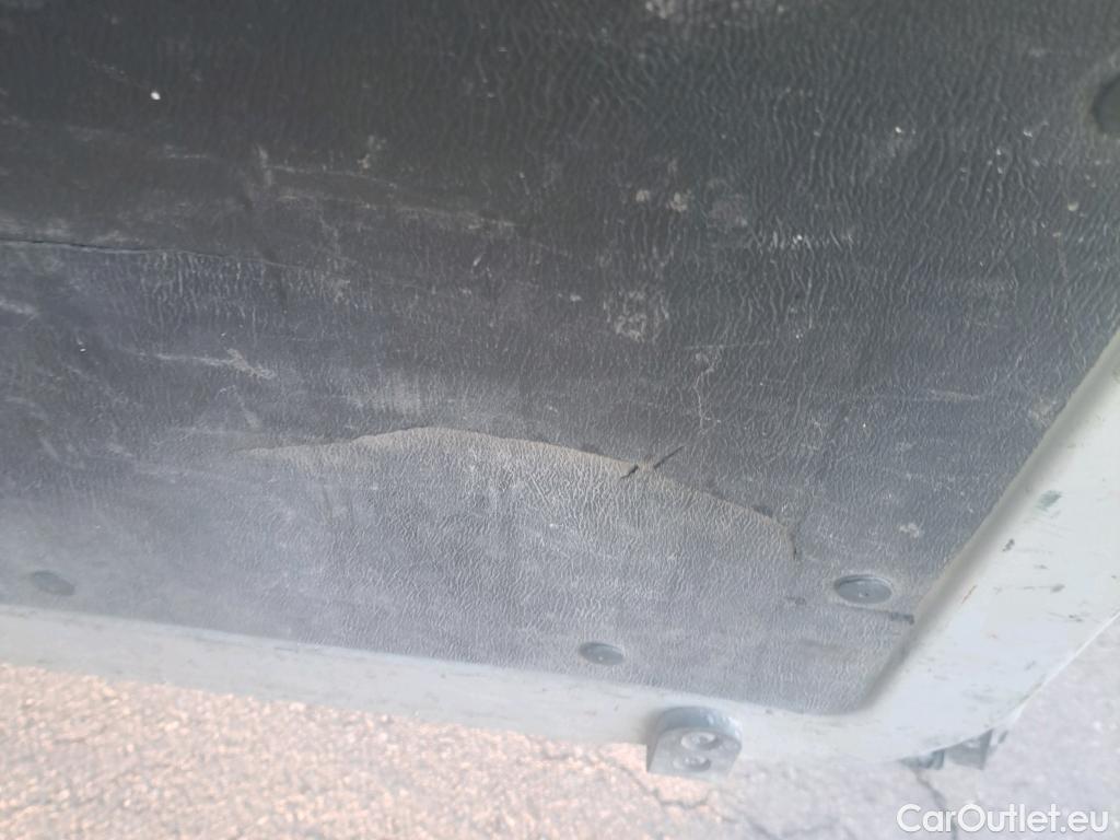  Peugeot  Boxer PEUGEOT  / 2014 / 4P / furgón 333 L2 H1 BHDI 103kW (140CV) S&S 6 V. M (AC) #41