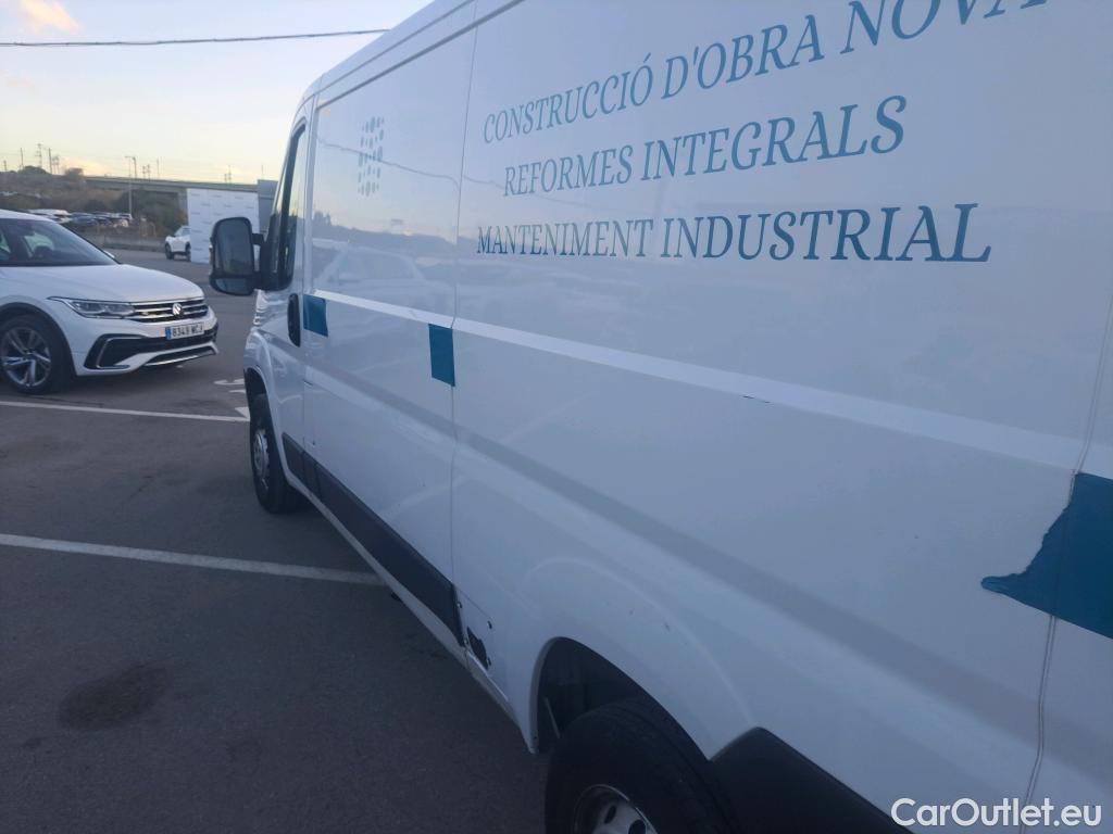  Peugeot  Boxer PEUGEOT  / 2014 / 4P / furgón 333 L2 H1 BHDI 103kW (140CV) S&S 6 V. M (AC) #58